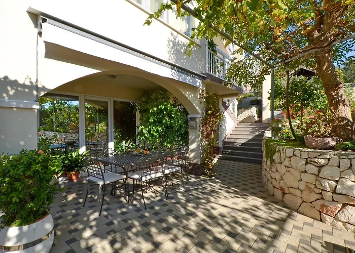 Apartment Una